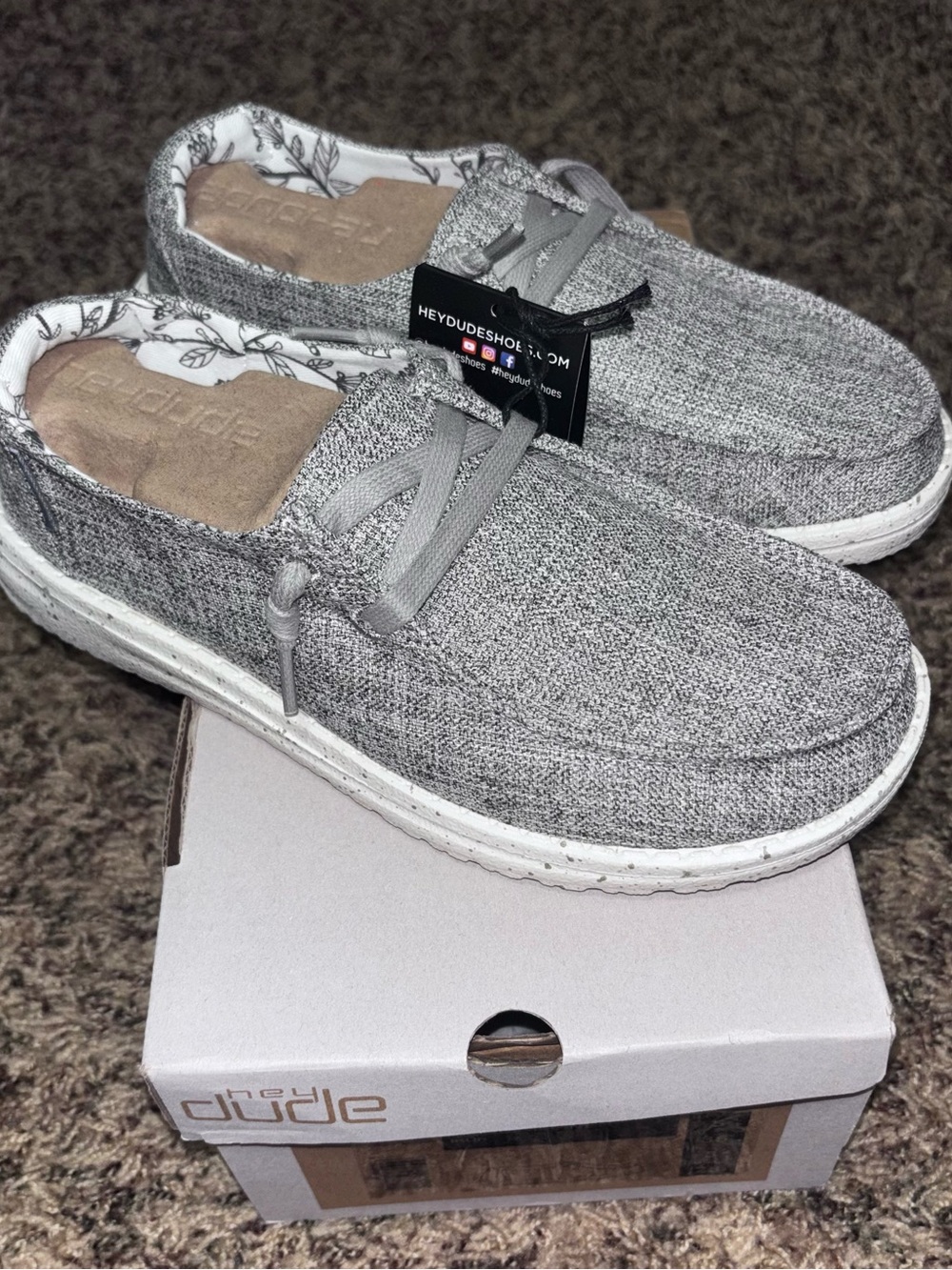 Hey Dude SIZE 5 Women's Wendy L Linen Iron  Slip On Comfort Shoes Grey